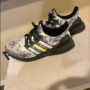Adidas ultra boost black camo